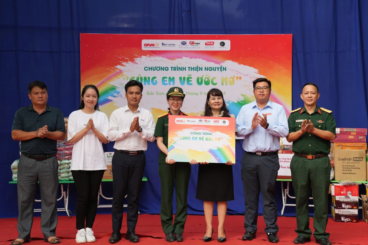 Cùng em vẽ ước mơ